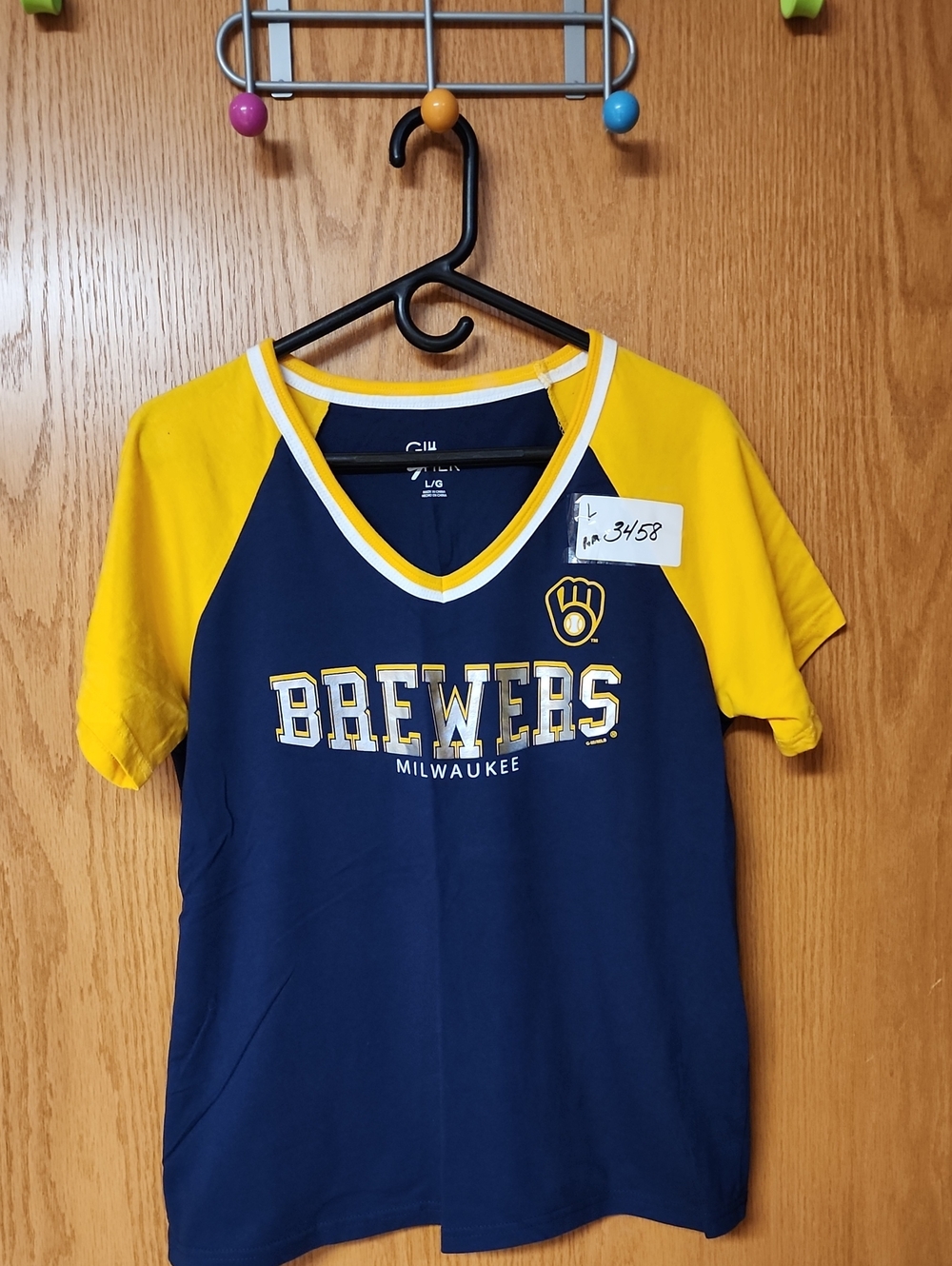 Milwaukee brewers V-Neck Raglan Tee - Navy & Yellow womens L number 3458